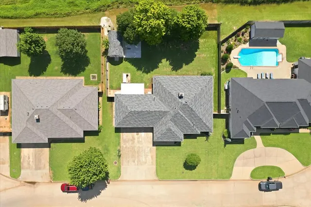 Photo 3 — 1202 W Fay Avenue, Kingfisher, OK 73750