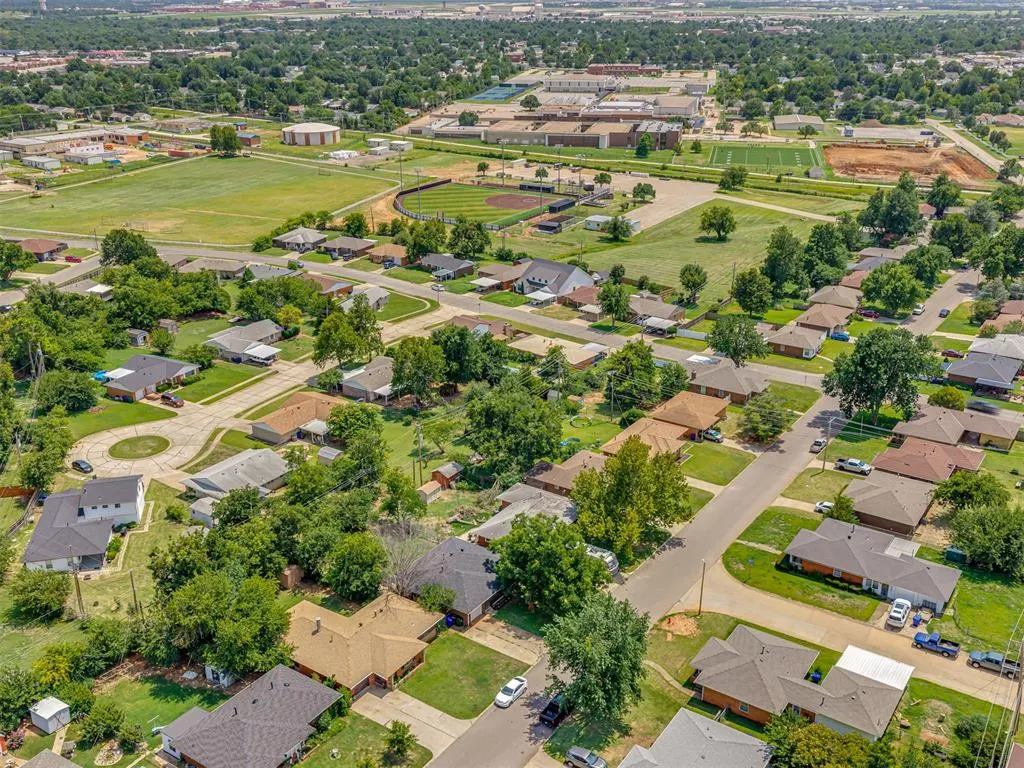 Photo 29 — 2200 Maple Drive, Oklahoma City, OK 73110