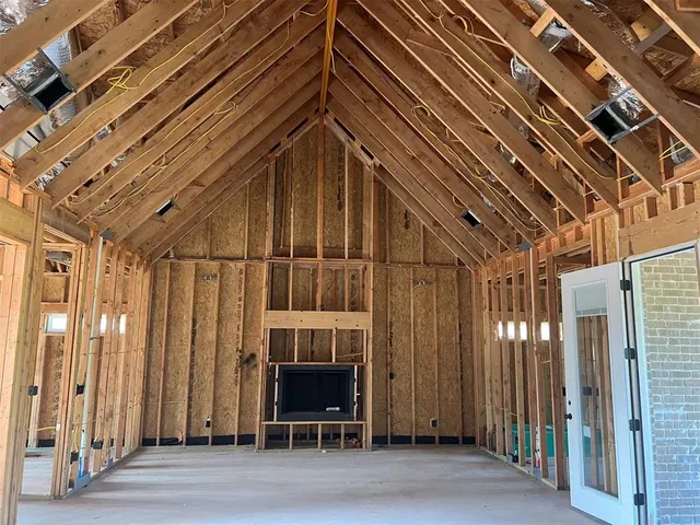 Photo 3 — 2809 Deer Valley Lane, Yukon, OK 73099