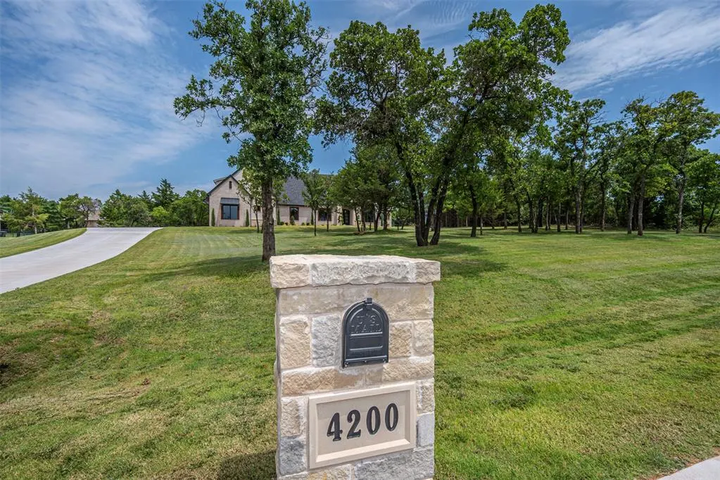 Photo 7 — 4200 Grand Timber Drive, Edmond, OK 73034