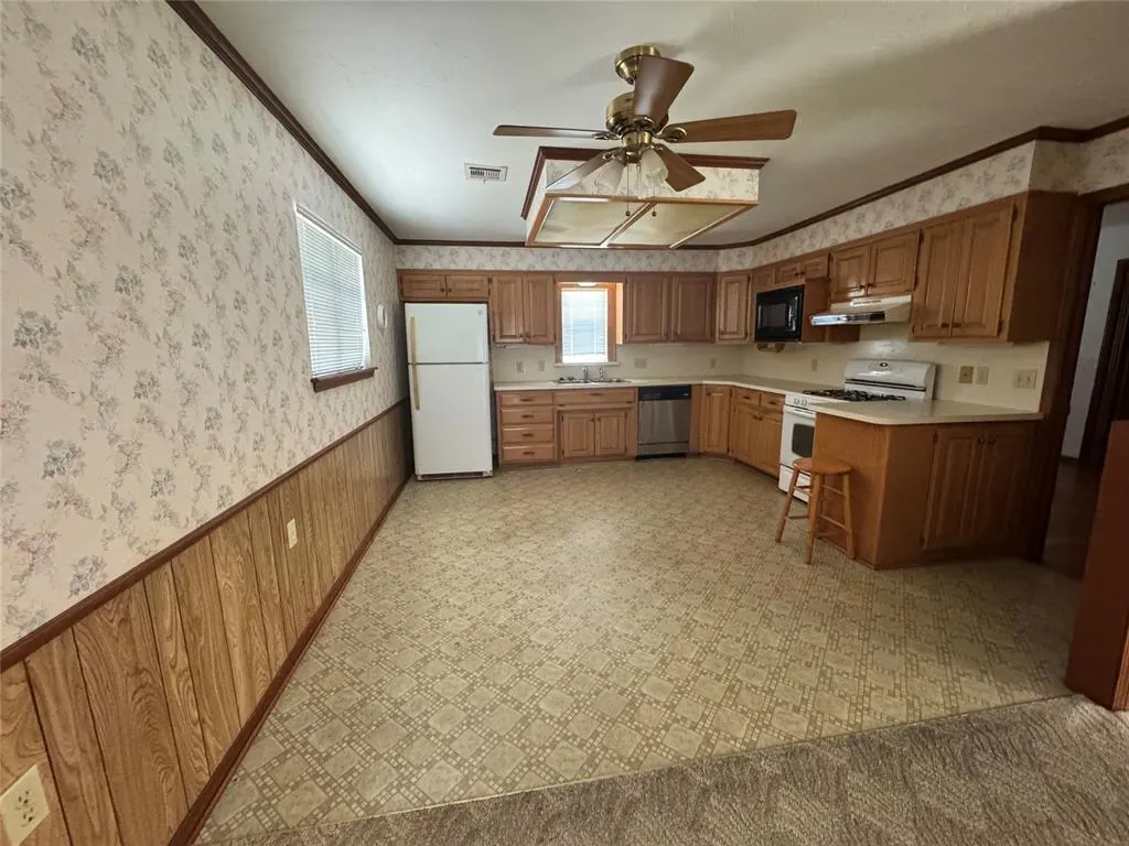 Photo 4 — 2616 N Norman Avenue, Oklahoma City, OK 73127