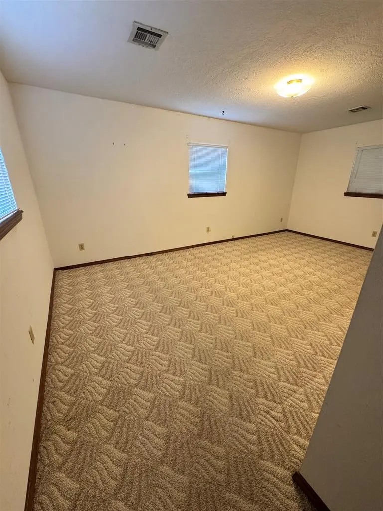 Photo 13 — 2616 N Norman Avenue, Oklahoma City, OK 73127