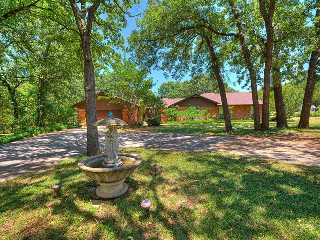 Photo 7 — 2705 Morning Glory Drive, Norman, OK 73026