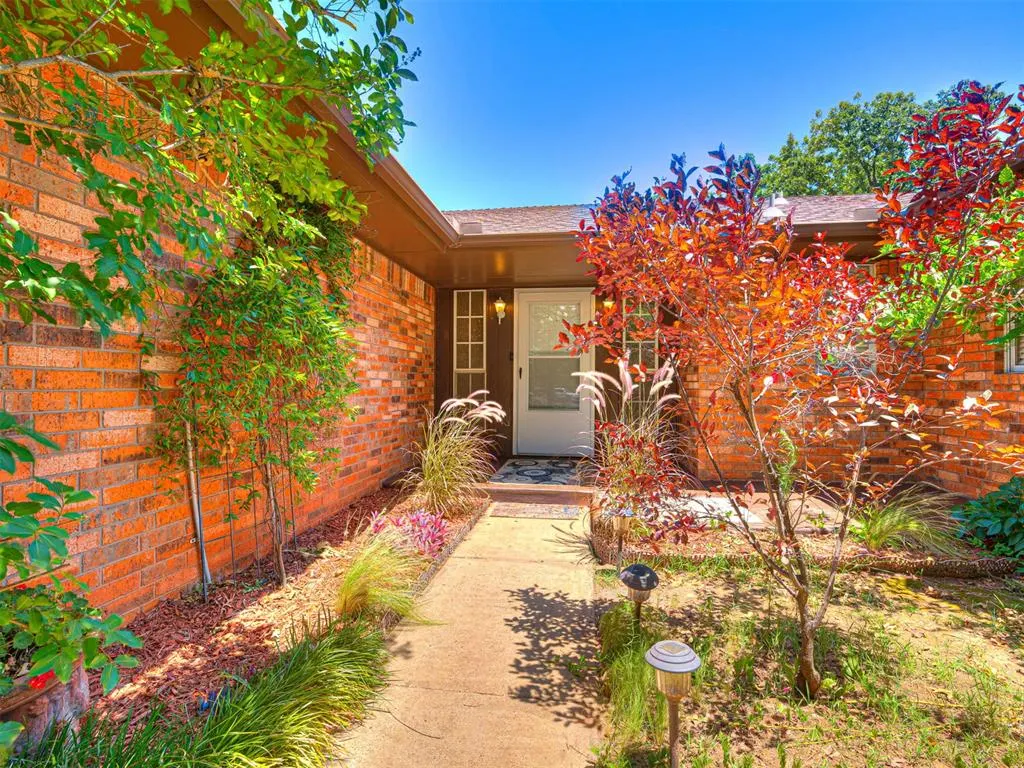 Photo 9 — 2705 Morning Glory Drive, Norman, OK 73026