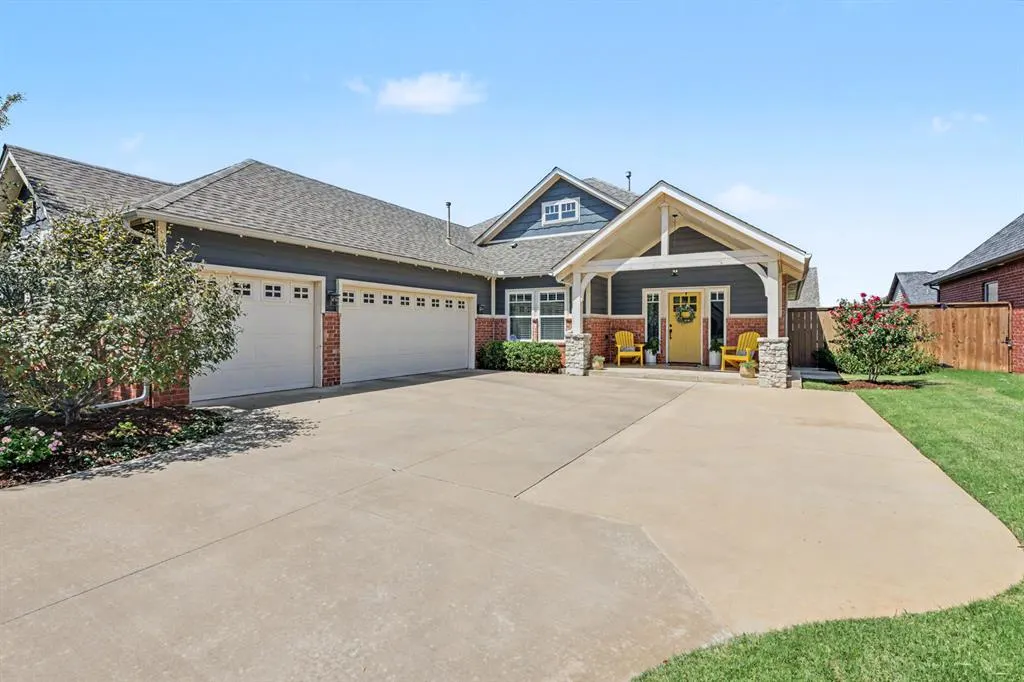Photo 2 — 8421 NW 134th Street, Oklahoma City, OK 73142