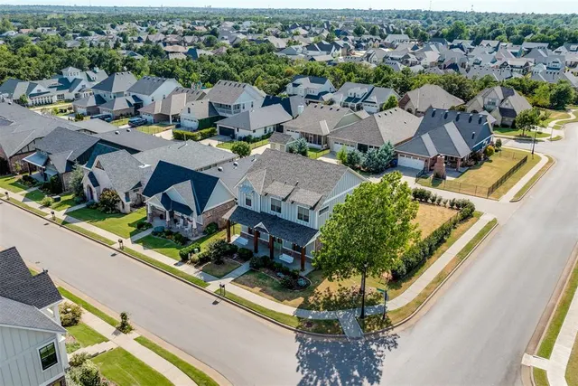 Photo 3 — 1757 Boathouse Road, Edmond, OK 73034