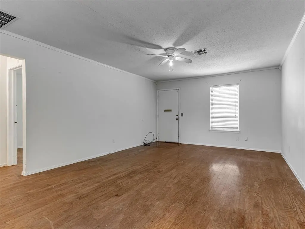 Photo 3 — 7107 NW 16th Street, Bethany, OK 73008