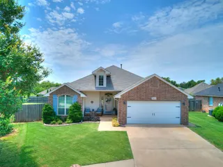 Sold home at 10037 SW 25th Street