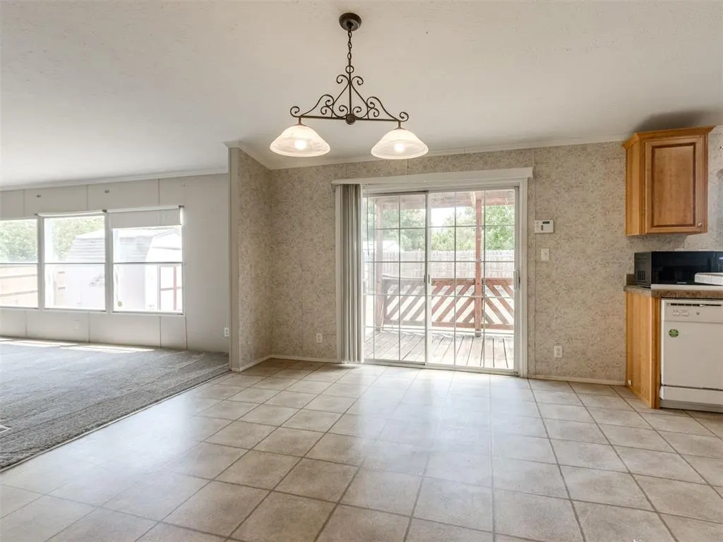 Photo 7 — 13174 S Coltrane Road, Edmond, OK 73034