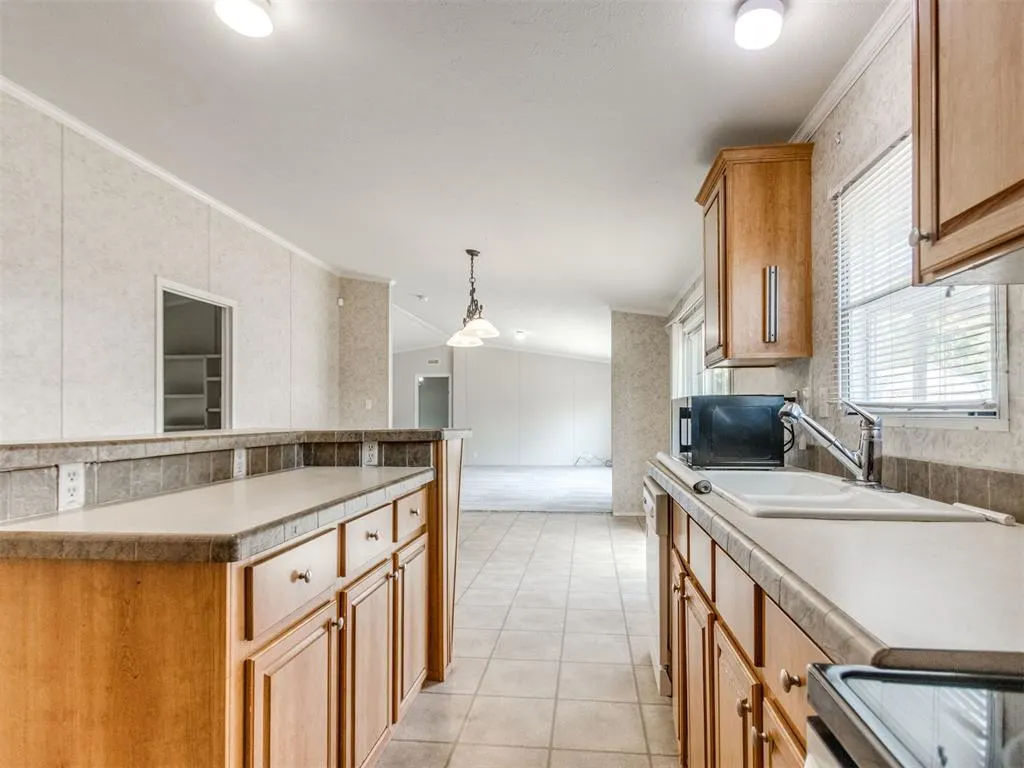 Photo 11 — 13174 S Coltrane Road, Edmond, OK 73034