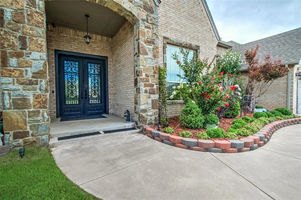 Photo 3 — 14409 Caledonia Way, Oklahoma City, OK 73142