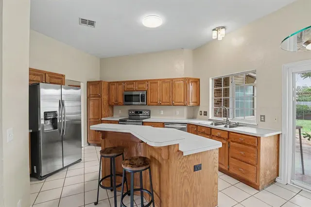 Photo 8 — 904 Pruett Drive, Edmond, OK 73003