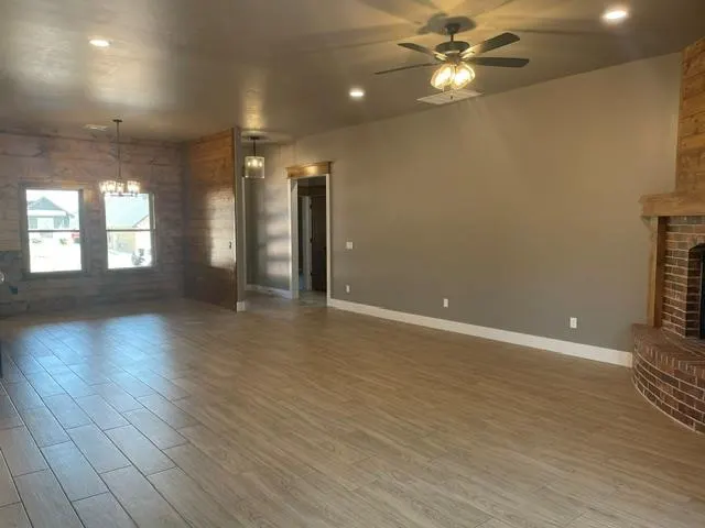 Photo 7 — 11528 NW 103 Rd Street, Yukon, OK 73099