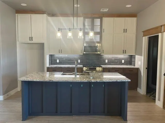 Photo 9 — 11528 NW 103 Rd Street, Yukon, OK 73099