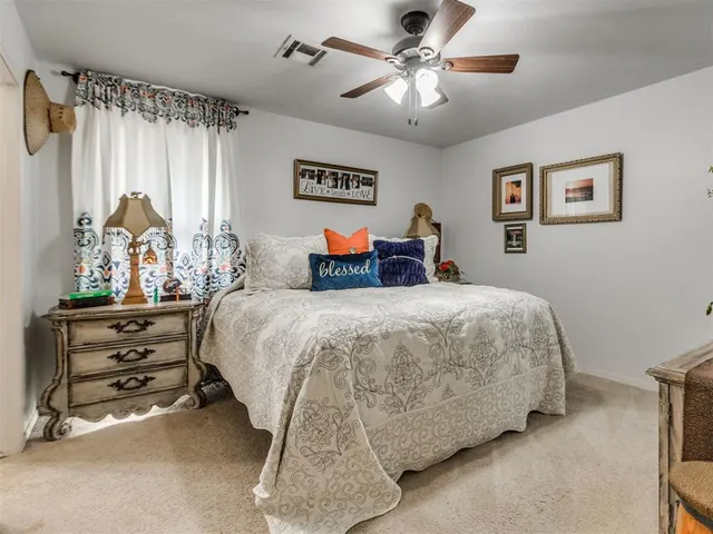 Photo 5 — 752 Red Oak Terrace, Edmond, OK 73003