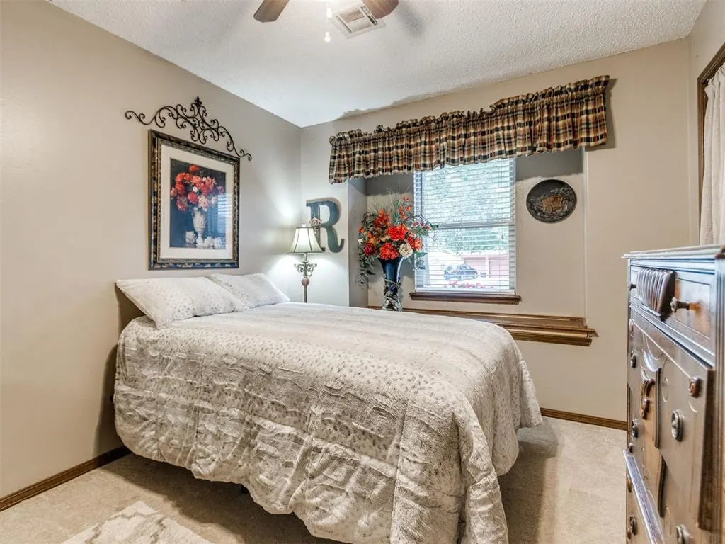 Photo 10 — 752 Red Oak Terrace, Edmond, OK 73003