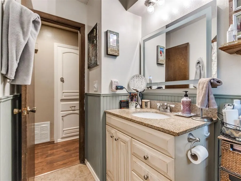 Photo 16 — 752 Red Oak Terrace, Edmond, OK 73003