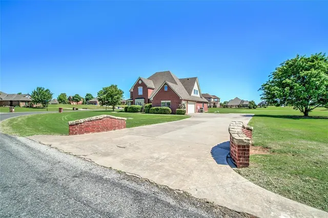 Photo 3 — 22525 Lindy Terrace, Edmond, OK 73025