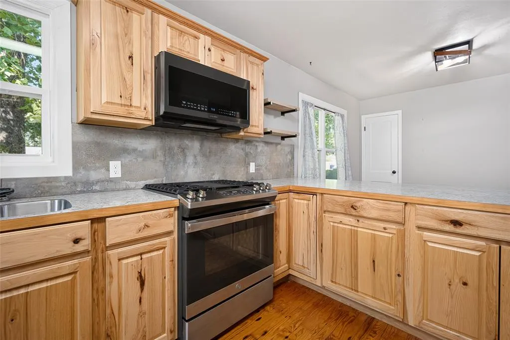Photo 12 — 1623 W 9th Avenue, Stillwater, OK 74074
