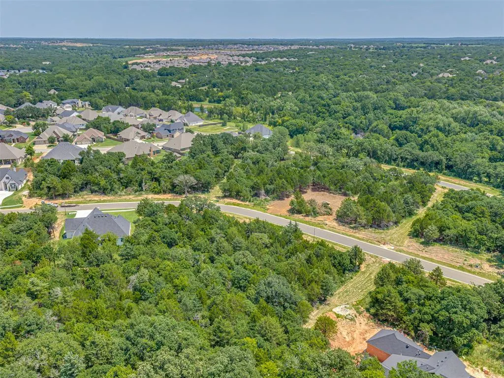Photo 6 — 2203 Crossover Court, Edmond, OK 73034