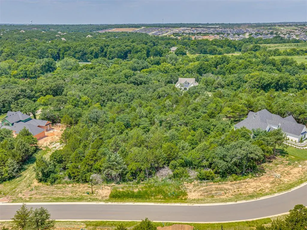 Photo 9 — 2203 Crossover Court, Edmond, OK 73034