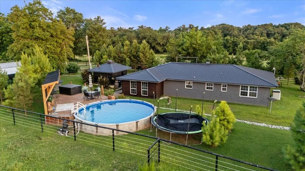 Front exterior — 1274 W Walden Road, Broken Bow, OK 74728