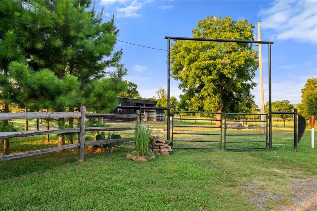 Photo 8 — 1274 W Walden Road, Broken Bow, OK 74728