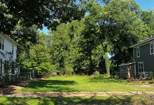 Photo 2 — 627 N Louisa Street, Shawnee, OK 74801