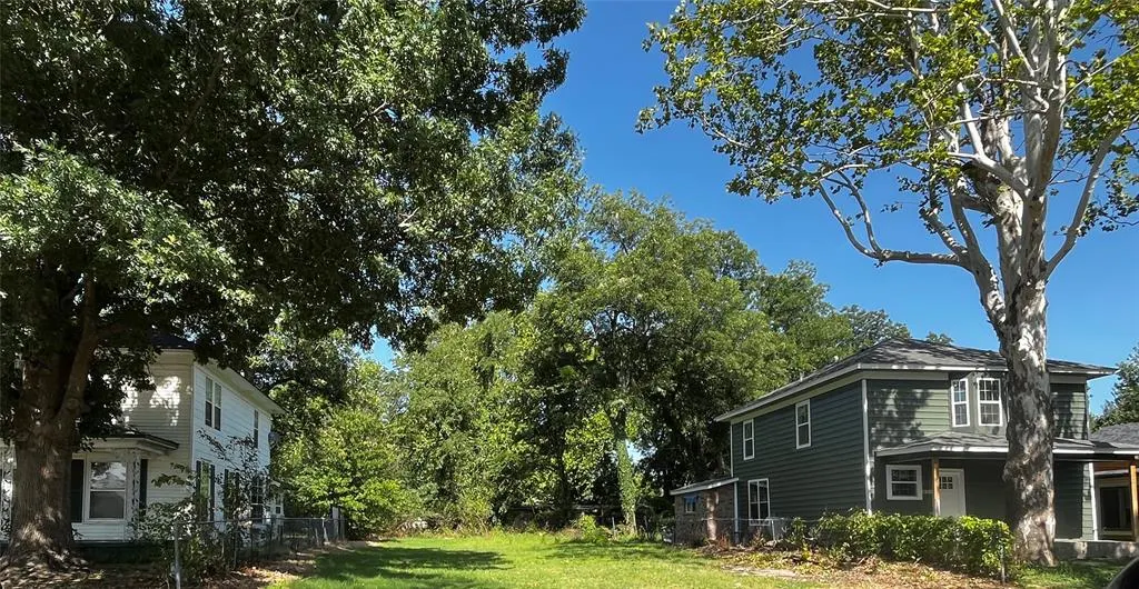 Photo 3 — 627 N Louisa Street, Shawnee, OK 74801