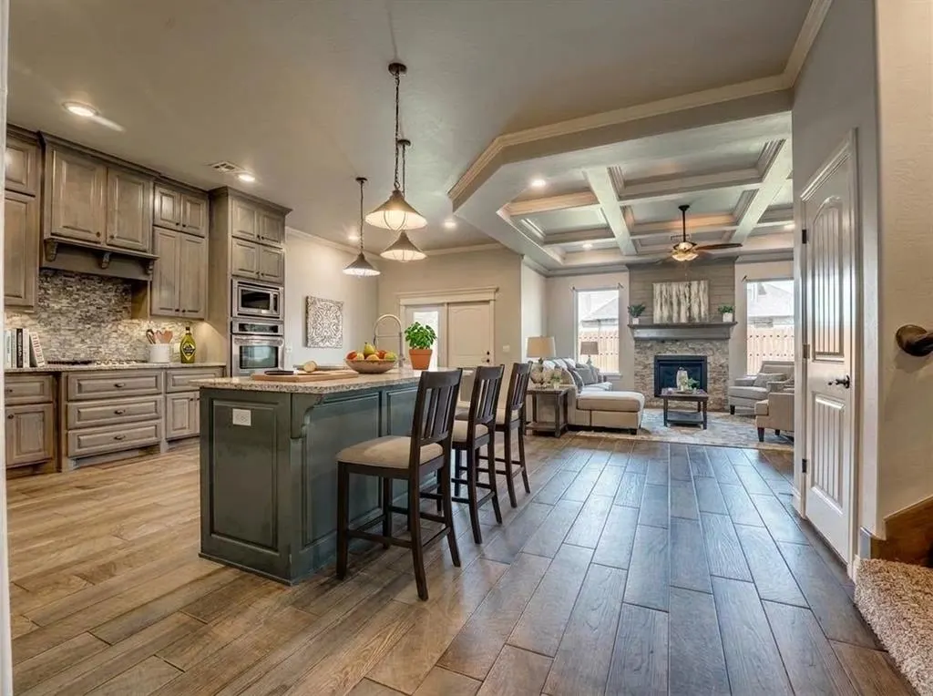 Photo 5 — 3301 Wakefield Road, Edmond, OK 73034