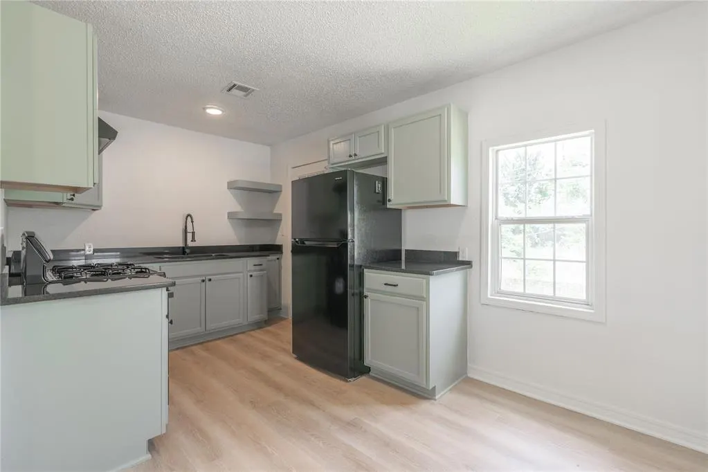 Photo 6 — 3405 S Woodward Avenue, Oklahoma City, OK 73119