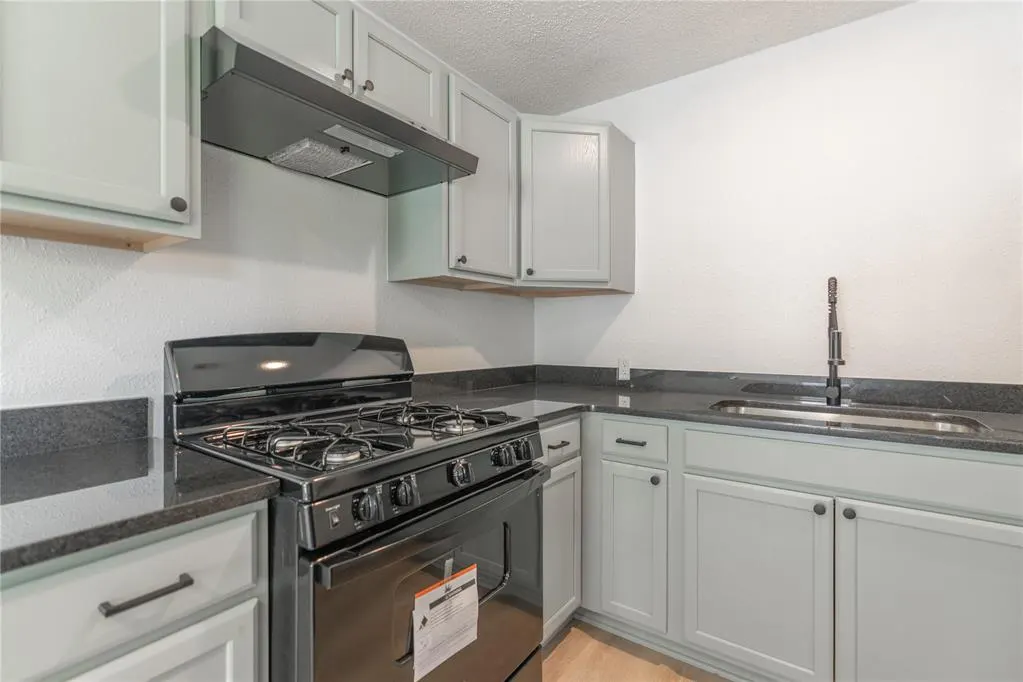 Photo 9 — 3405 S Woodward Avenue, Oklahoma City, OK 73119