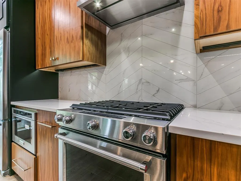 Photo 12 — 1201 Glenbrook Drive 5, Oklahoma City, OK 73118