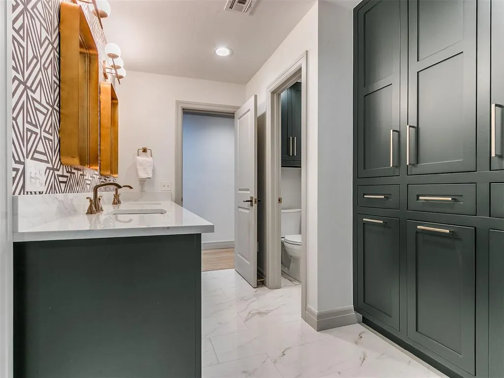 Photo 29 — 1201 Glenbrook Drive 5, Oklahoma City, OK 73118