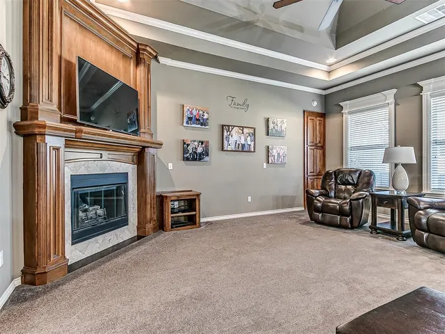 Photo 7 — 11705 Charleston Way, Yukon, OK 73099