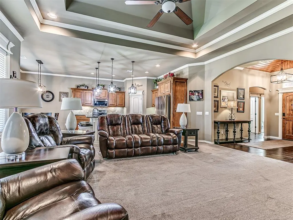 Photo 10 — 11705 Charleston Way, Yukon, OK 73099