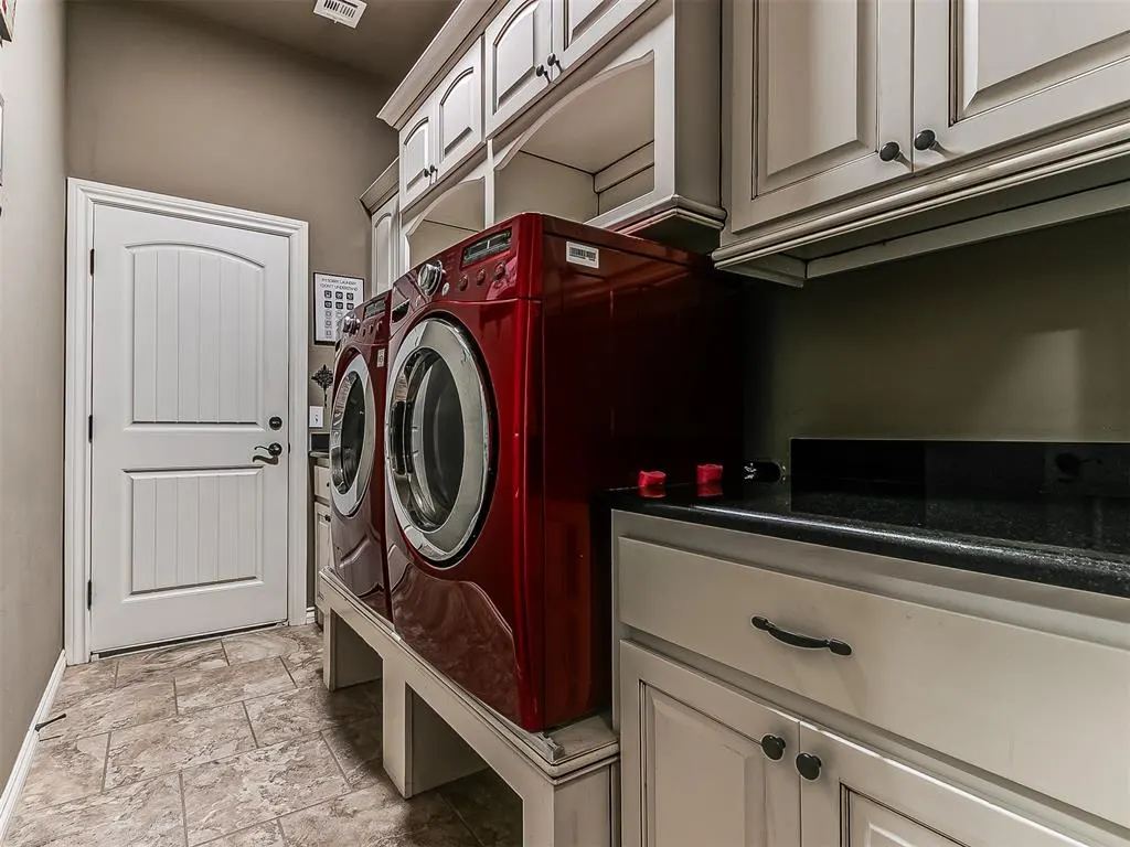 Photo 31 — 11705 Charleston Way, Yukon, OK 73099