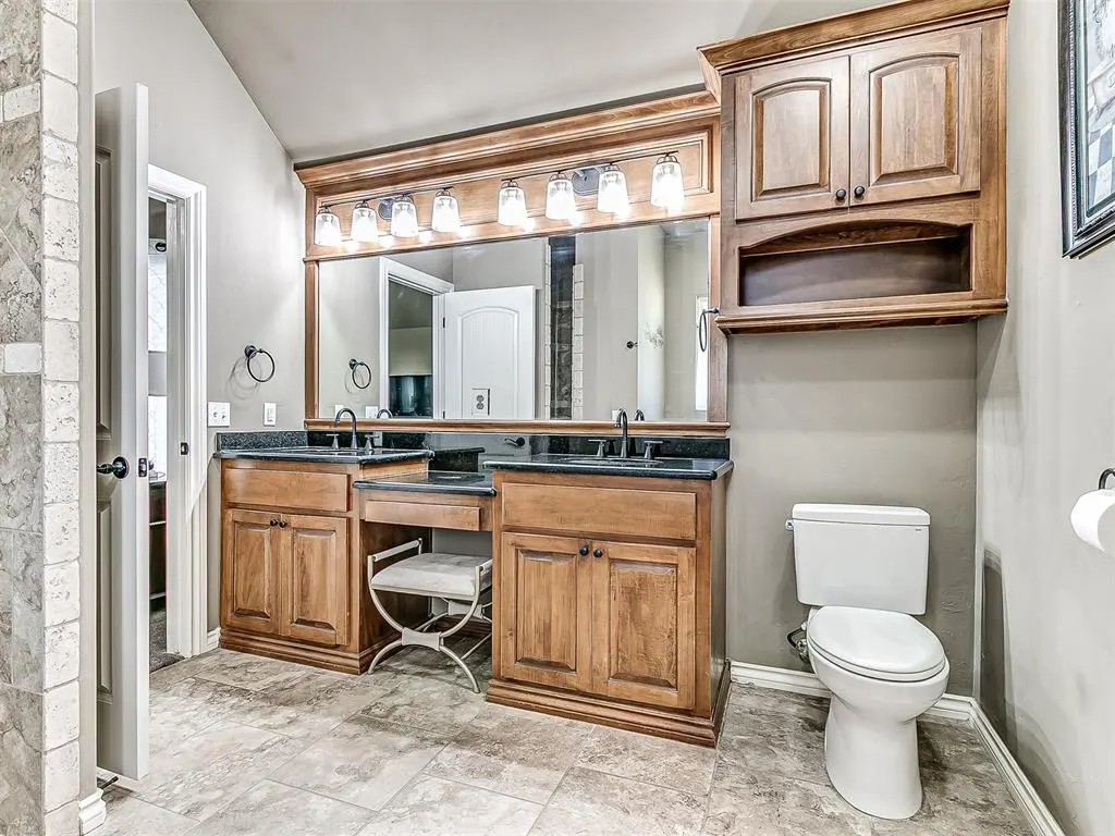 Photo 39 — 11705 Charleston Way, Yukon, OK 73099