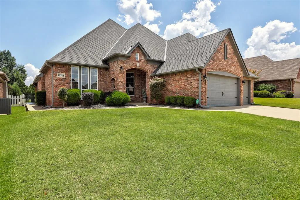 Photo 3 — 16708 Covington Manor, Edmond, OK 73012