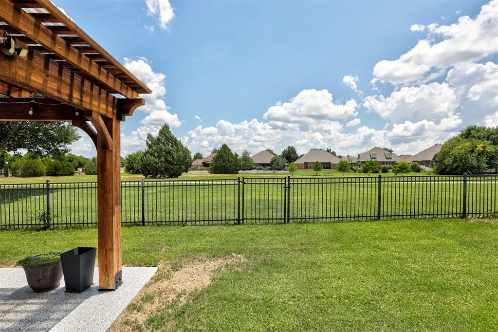 Photo 41 — 16708 Covington Manor, Edmond, OK 73012
