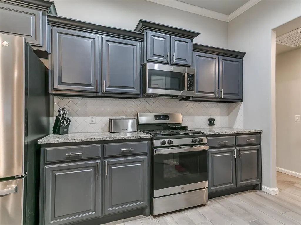Photo 12 — 4400 Idylbreeze Drive, Oklahoma City, OK 73179