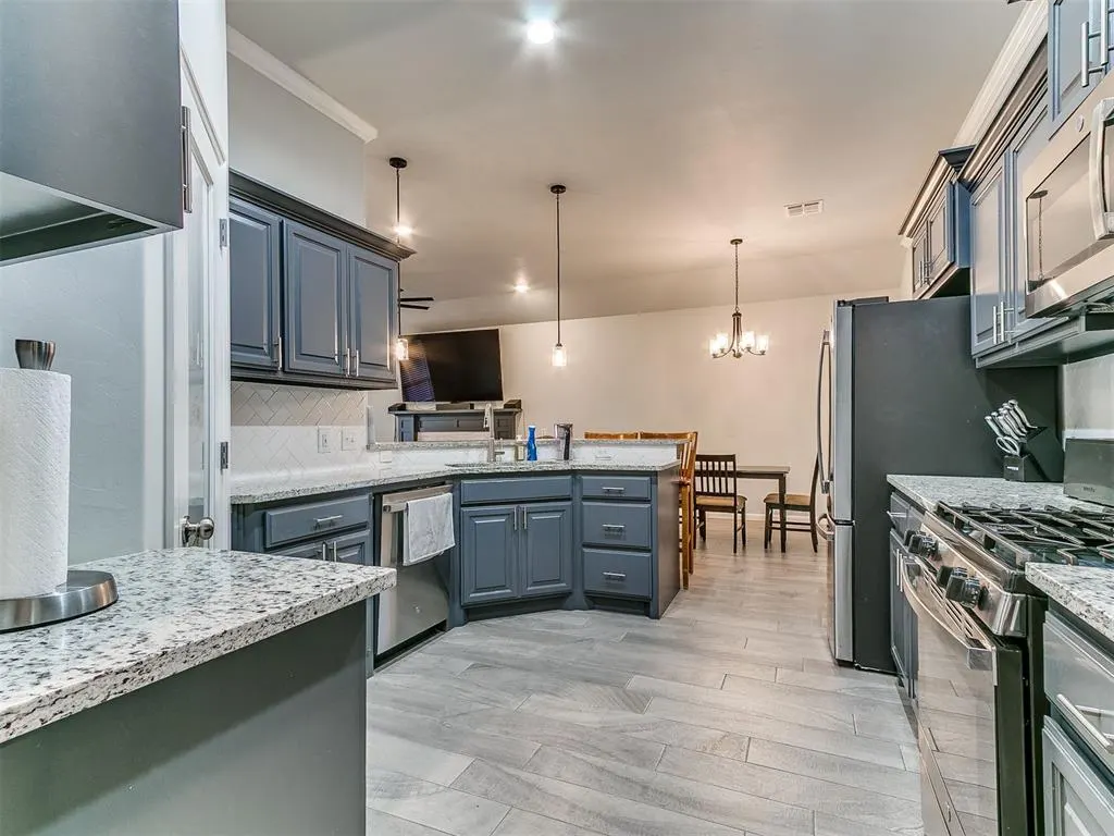 Photo 13 — 4400 Idylbreeze Drive, Oklahoma City, OK 73179