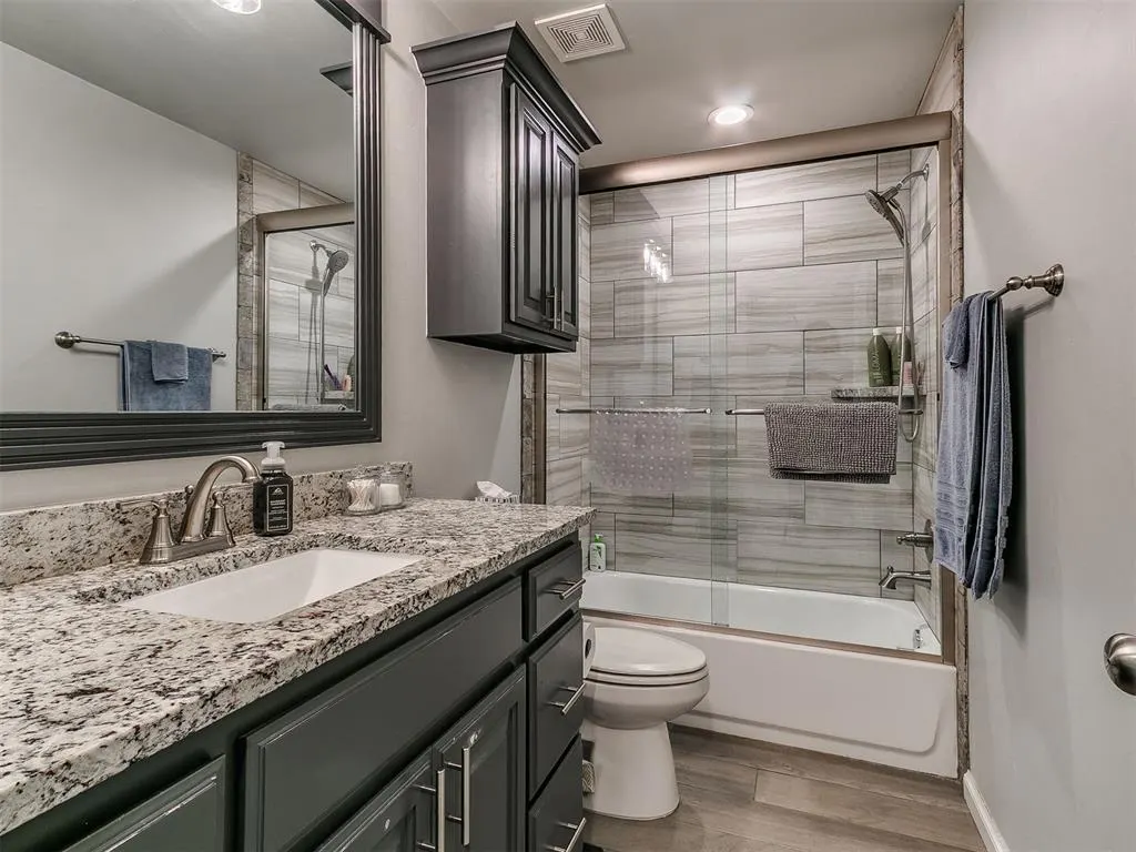 Photo 15 — 4400 Idylbreeze Drive, Oklahoma City, OK 73179