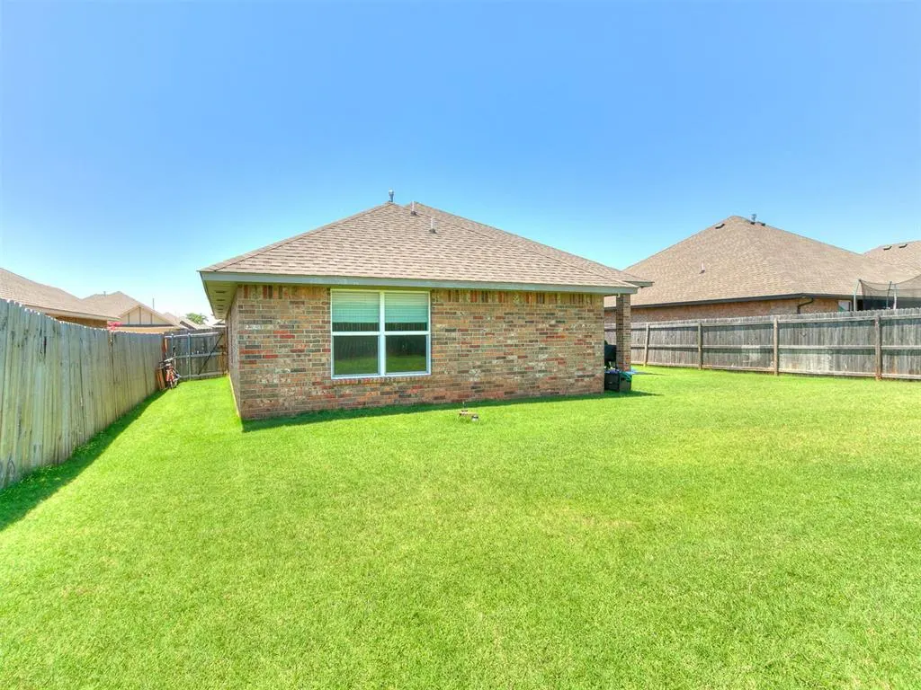 Photo 25 — 4400 Idylbreeze Drive, Oklahoma City, OK 73179