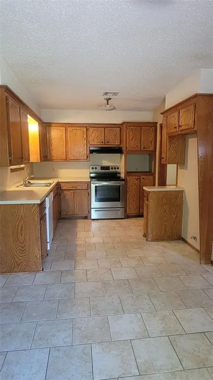 Photo 5 — 503 Hardesty Drive, Shawnee, OK 74804