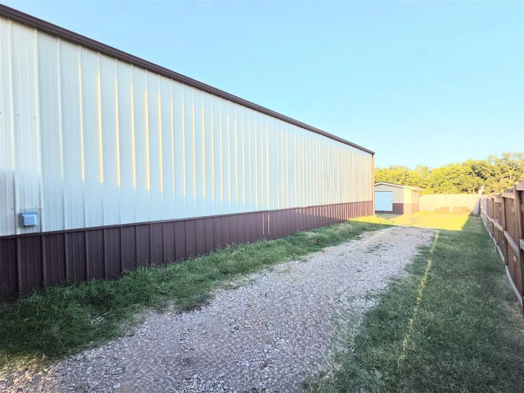 Photo 33 — 9565 N Bryan Road, Shawnee, OK 74855