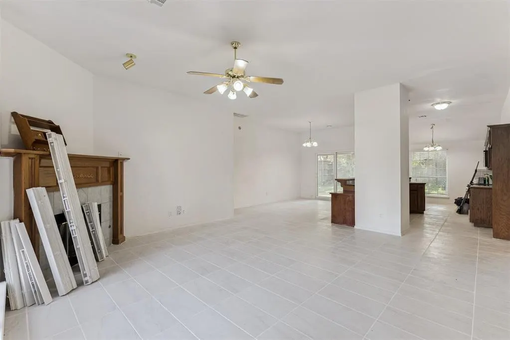 Photo 6 — 1833 Parkridge Drive, Norman, OK 73071