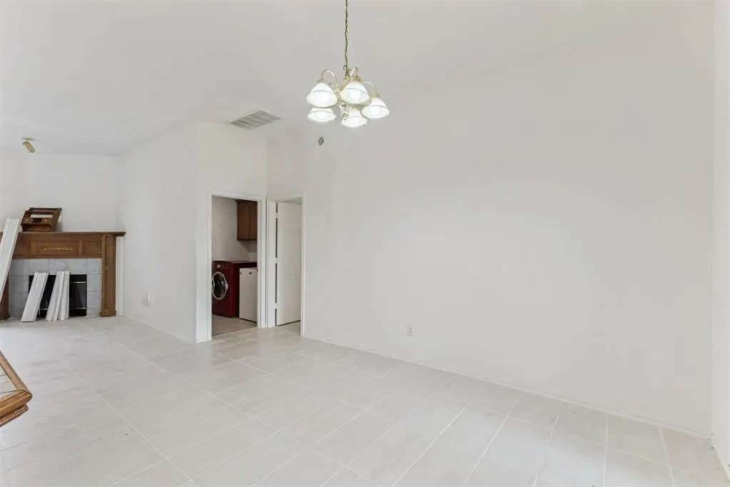 Photo 14 — 1833 Parkridge Drive, Norman, OK 73071