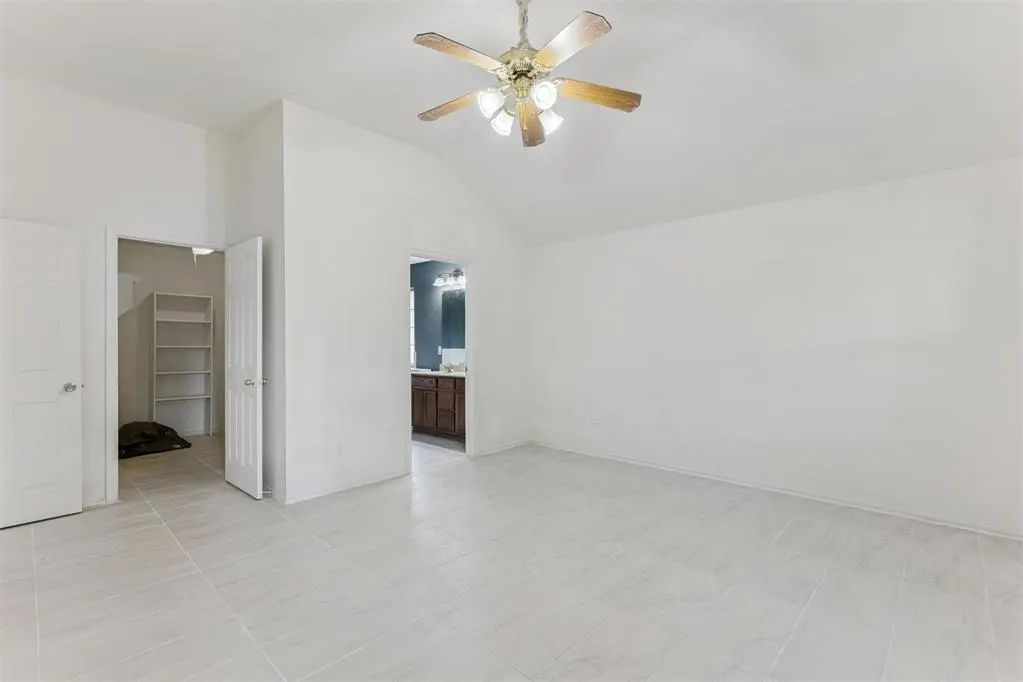 Photo 15 — 1833 Parkridge Drive, Norman, OK 73071