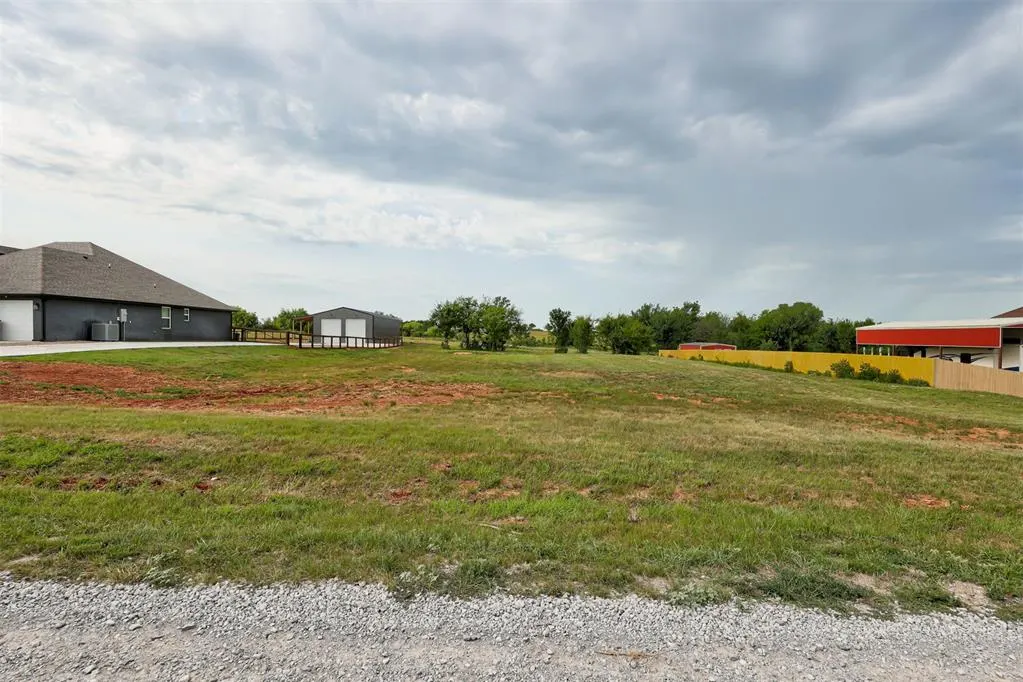 Photo 9 — 2303 County Road 1332, Blanchard, OK 73010